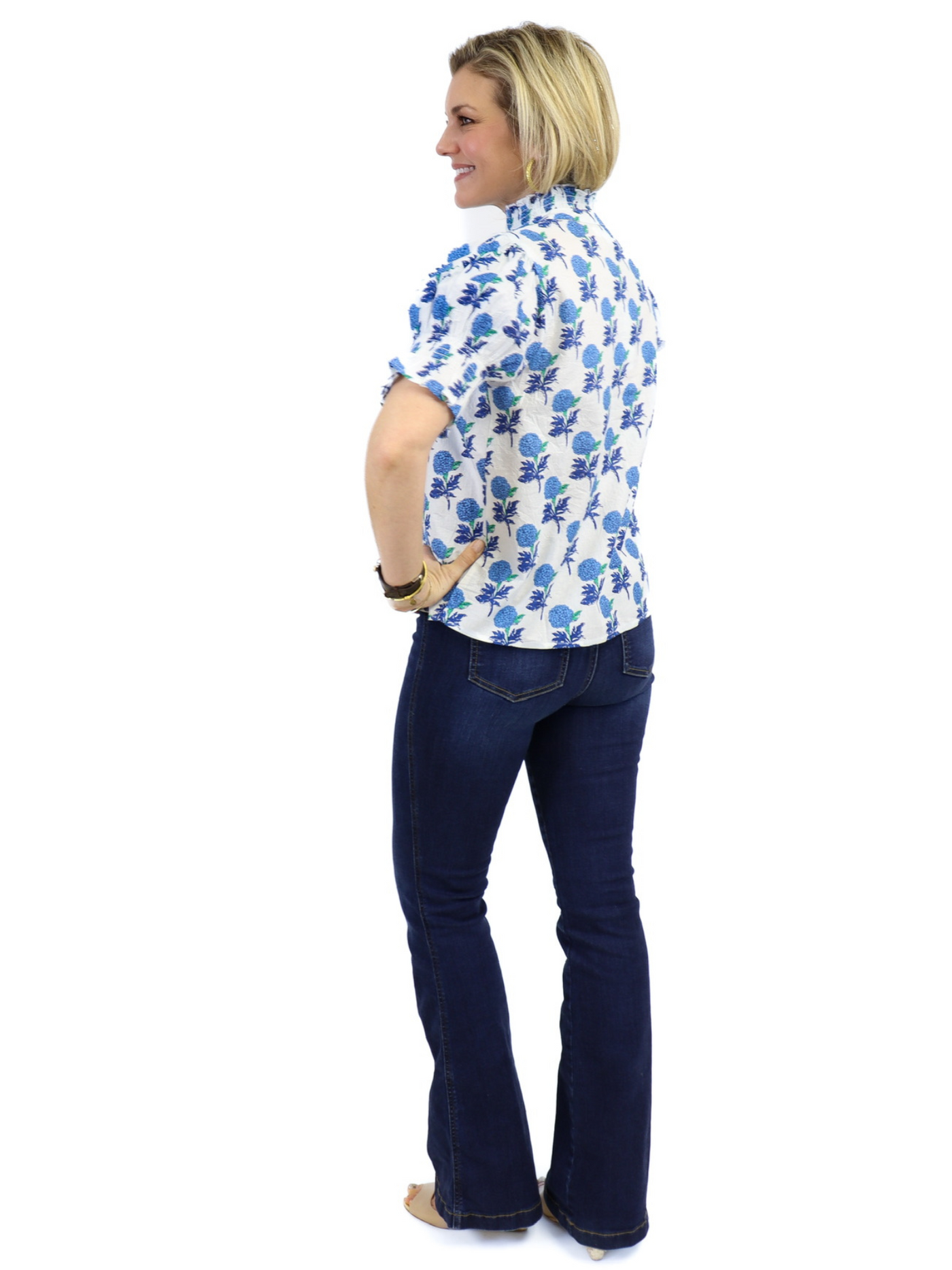 THML Blue Hydrangea Top - Blue/White back view with Spanx Jeans
