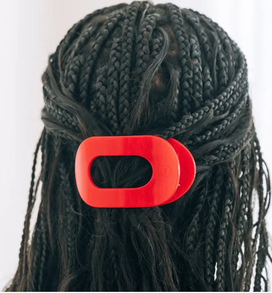 Teleties Flat Round Medium Hair Clip - Red Carpet Ready