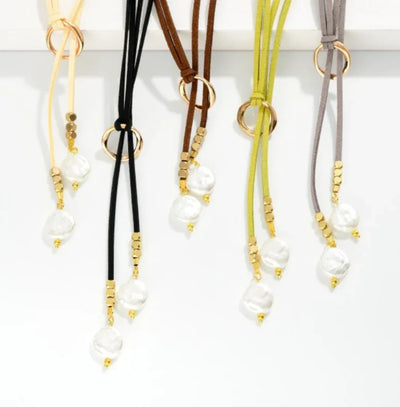 Leather Pearl Necklace - Beige